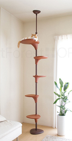 タワー型の猫用遊具　「CatForest（ キャットフォレスト）」