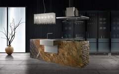 トーヨーキッチンスタイル、天然石を削り出して作るキッチン
