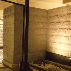 真和建装、天然石調・木目調シート建材
