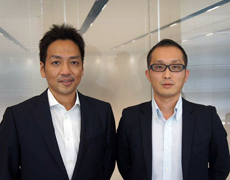 グリー　浅沼達平社長（左）、金子泰章取締役COO