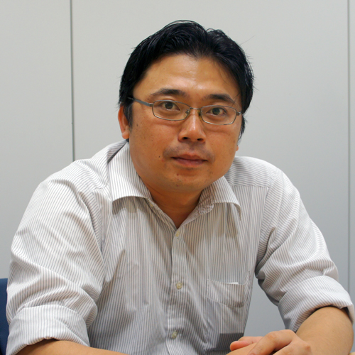 住空間事業部　三重工場　内装開発課リーダー　渥美匡喜（まさき）さん