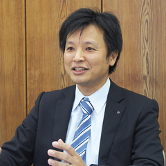 紅中、産業用資材と住宅用資材の複合経営