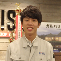 シンライズ　安次嶺陽さん