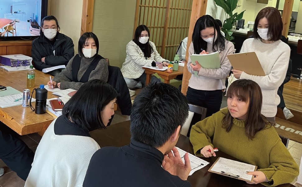 完了現場報告会の様子