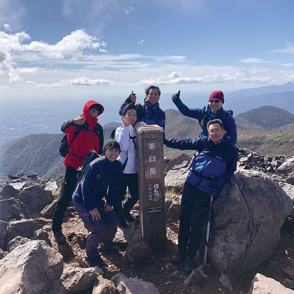 社内の登山同好会で、部下と共に山に登ることも