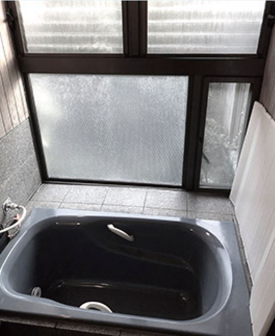 タカラ産業　中庭が見えるこだわりのお風呂