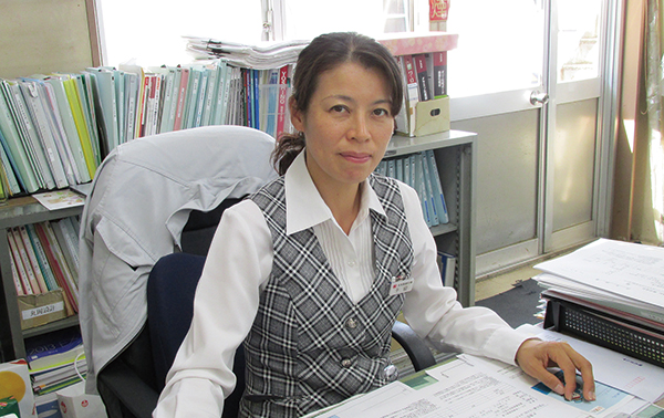 松坂屋建材 千田由美子　リフォーム修繕課次長