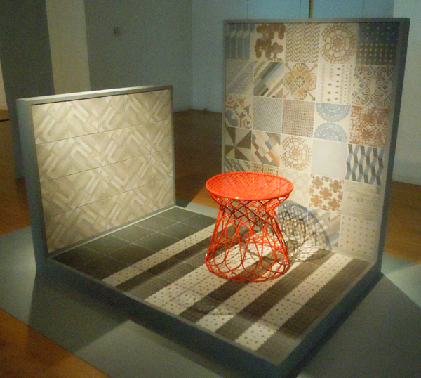 World Interiors Week in JAPAN　意匠性の高いタイルを組み合わせた展示