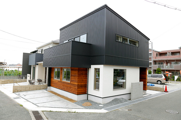 パル建設　神戸市に完成