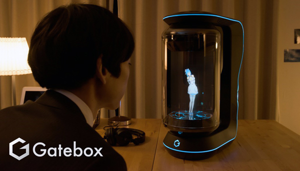 ウィンクル　好みのキャラクターを投影して楽しめる「Gatebox」