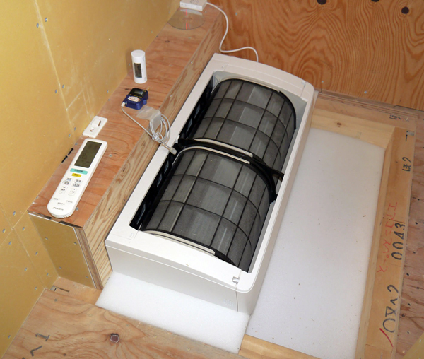 旭化成建材　体験棟の床下エアコン