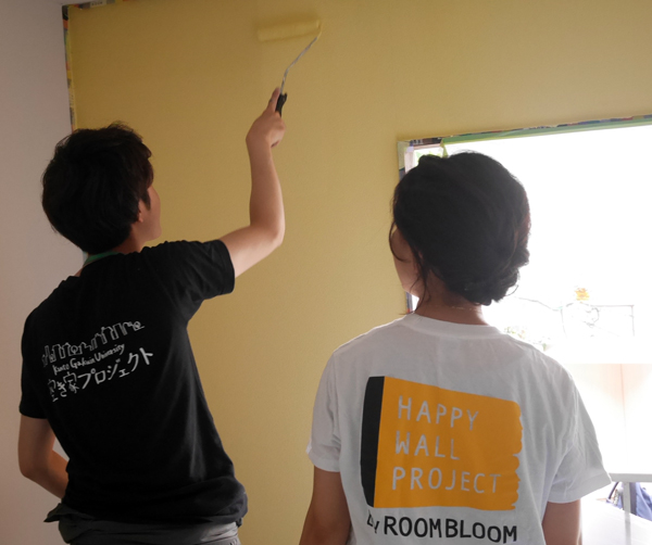 日本ペイントHD　「おっぱのま」での「Happy Wall Project」活動の様子