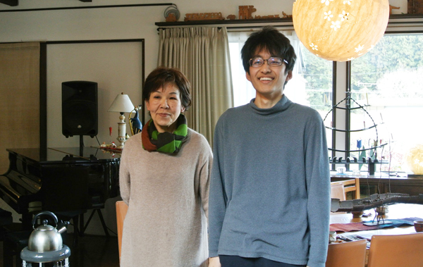 京都ソリデール　水野千代子さんと、府内の大学に通う岡本和哉さん