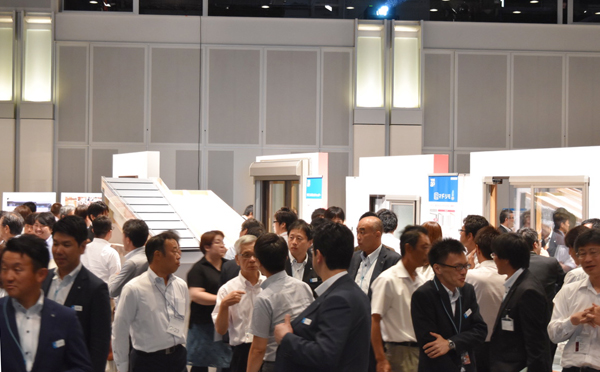 YKK AP　東京・名古屋・大阪・福岡の4会場で開催