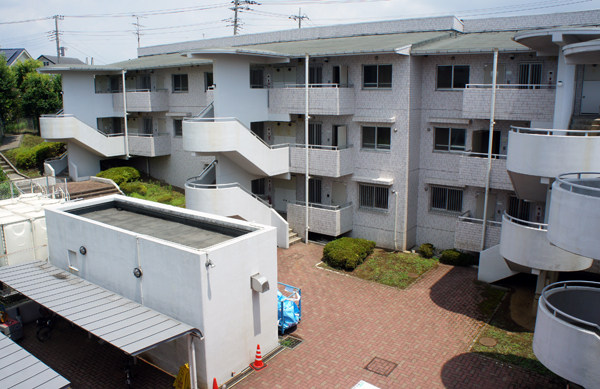 東急電鉄　「ドレッセリノ青葉台」