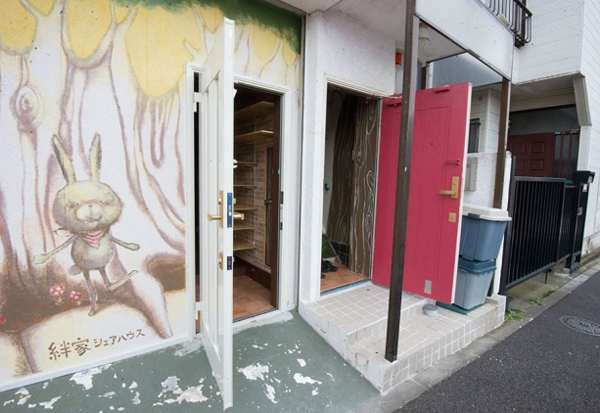 絆人　拠点となる「絵本の国のシェアハウス」