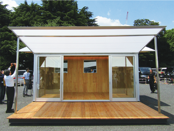 植田板金店　小屋の正面
