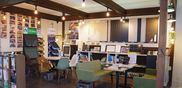 ハウスメンテナンス　来店型の大型ショールームを用意