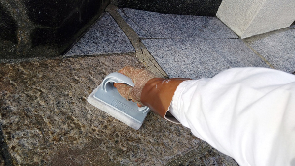 BAEK　美観をそのままに効果的な防滑機能を付与