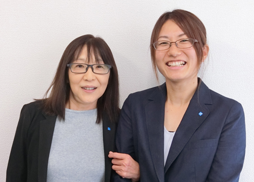 BXゆとりフォーム　（左）相模店　河村久美子店長、（右）武蔵野店　細川薫店長