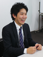 テオリアハウスクリニック　山形翔平 氏