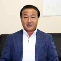 石山工務店　石山実 社長
