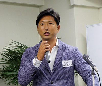 寿々屋コーポレーション　リフォームセミナーで講演する鈴木良夫社長