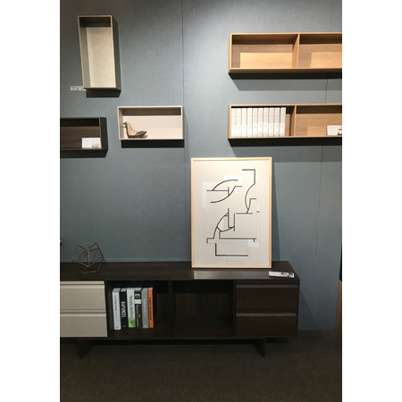 トーマ　箱家具「V-TISS LIGHT」の展示例