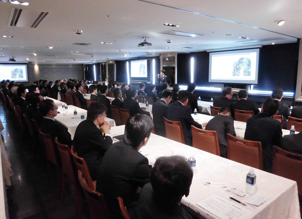 ワイドアルミ　経営方針発表会を開催