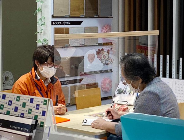 陽だまり工房　仙台店は透明なパーテーションで感染対策