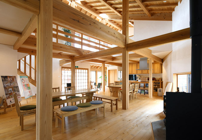 増子建築工業　「まどいの杜」内部