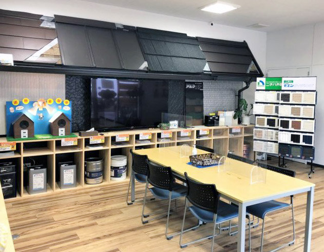 住泰　屋根材だけでなく、屋根カバーを展示することで差別化を図る
