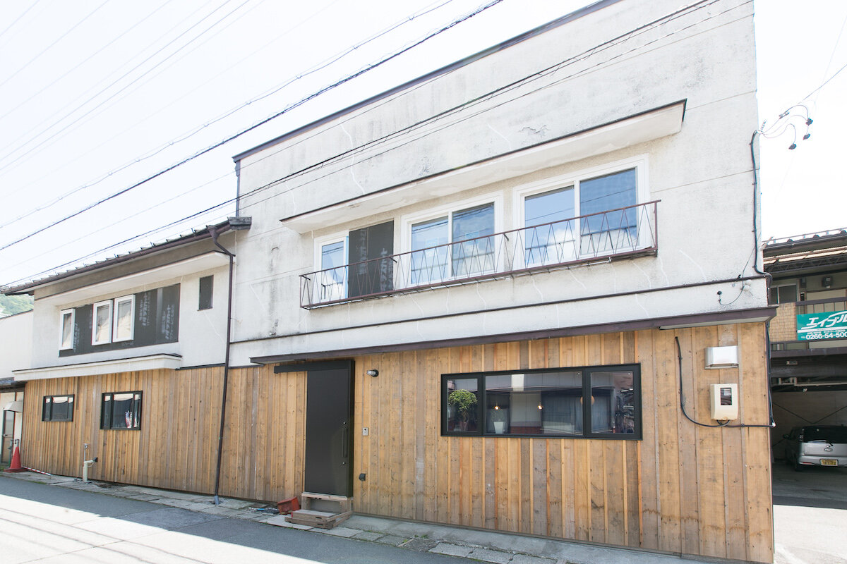 Rebuilding Center JAPAN 築96年＋築56年の古民家がリノベーションでHEAT20G2レベル相当の複合施設に生まれ変わった