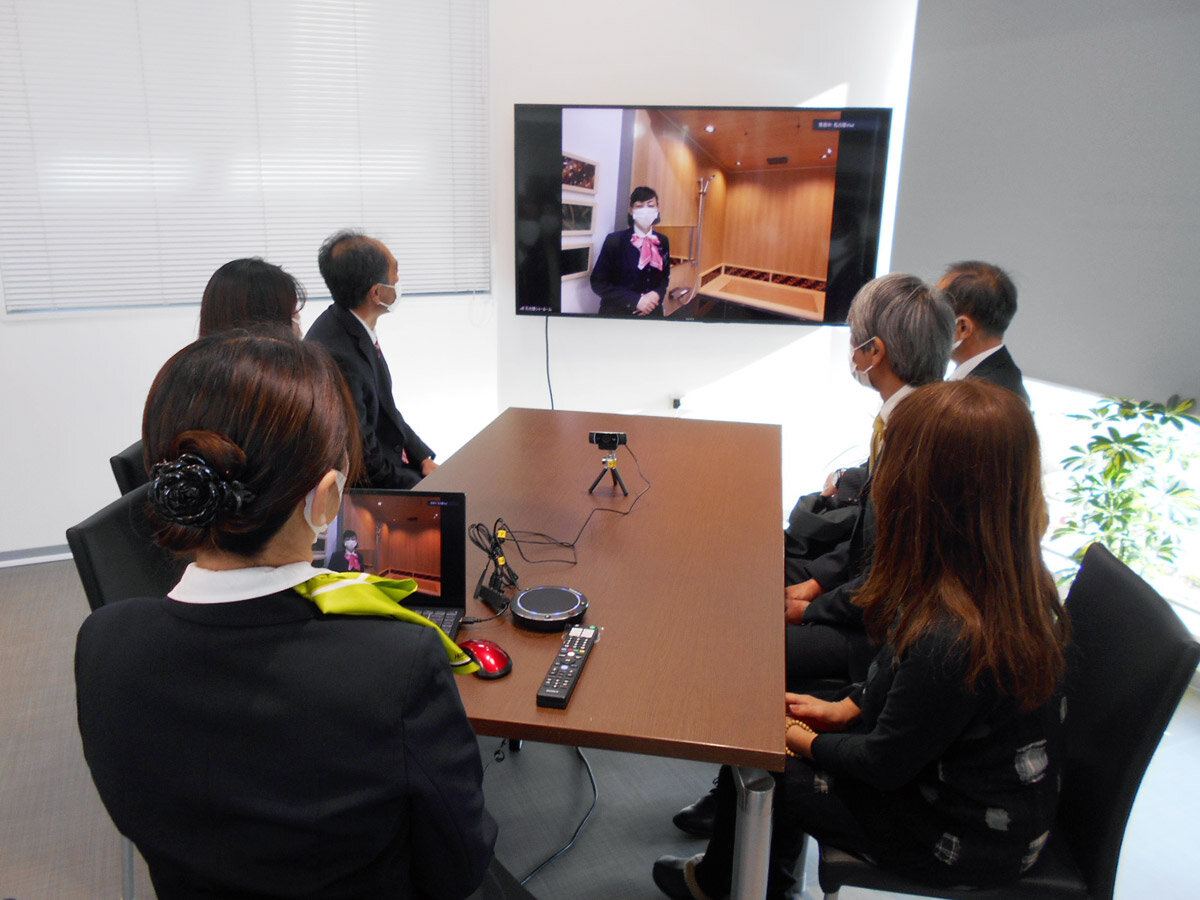 ハウステック　展示のない商品は基幹ショールームとオンラインで繋いで案内ができる