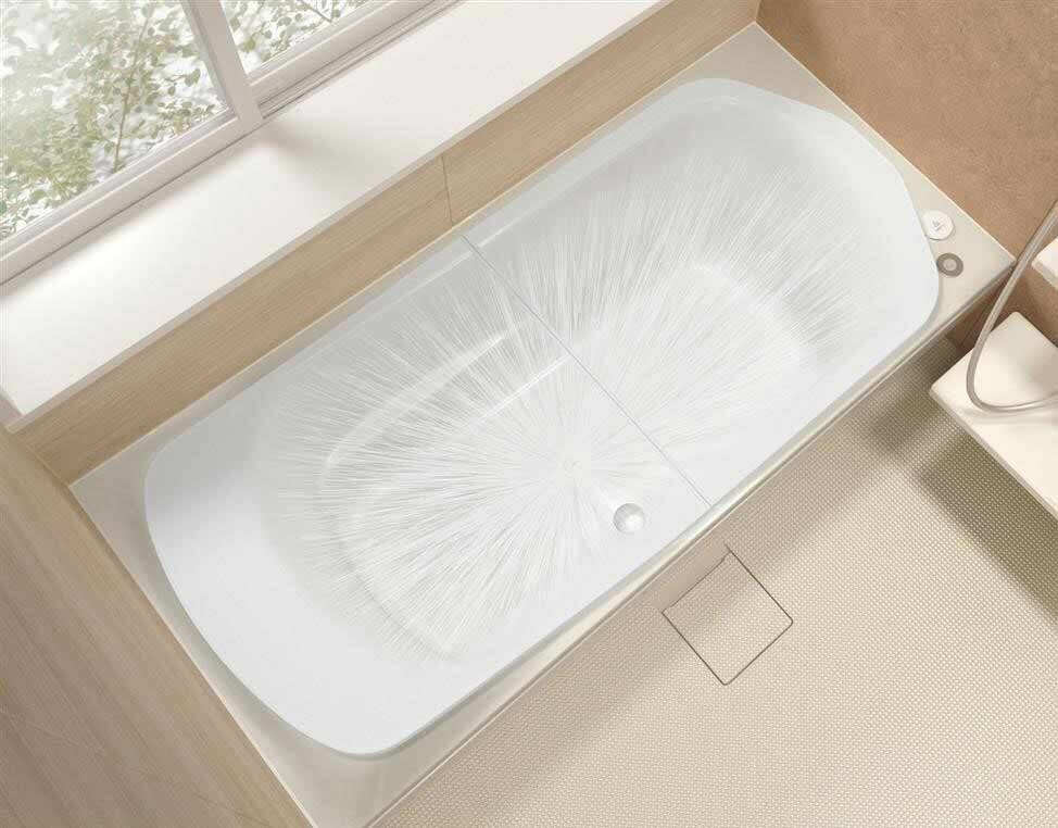 入浴後にボタンひとつで浴槽内を自動洗浄する「おそうじ浴槽」