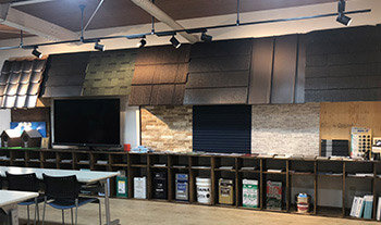 住泰　屋根カバーを展示するショールーム