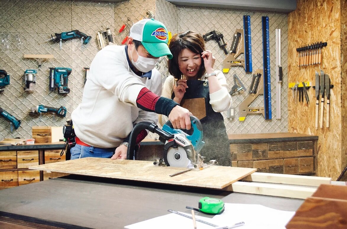 TSUDA CONSTRUCTION COMPANY　工務店の店舗内で工具を使ったDIY体験ができる