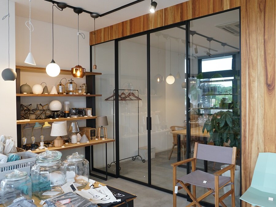 札幌アポロ　ショールームには、ナチュラルテイストの商品を展示・販売（サムネイル用）