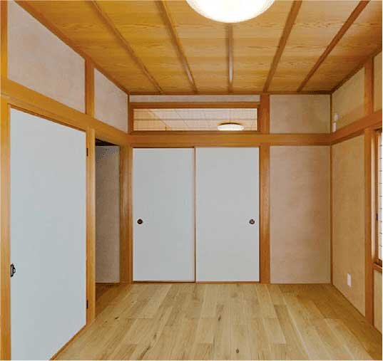 リアル　突き板のフローリングを導入