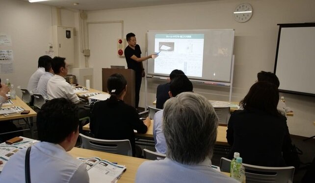 ココテラス　2019年に開催されたリノベの学校の授業風景