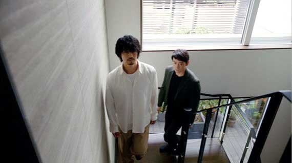 ヒノキヤグループ　俳優の斎藤工さんと山本耕史さん出演の全国CMが昨年11月に放送された