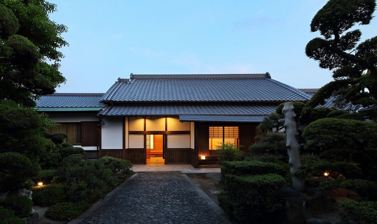 イムラ　グッドデザイン賞を受賞した「代官屋敷の古民家再生」。伝統的な趣を残すため外観はほとんど変えなかった