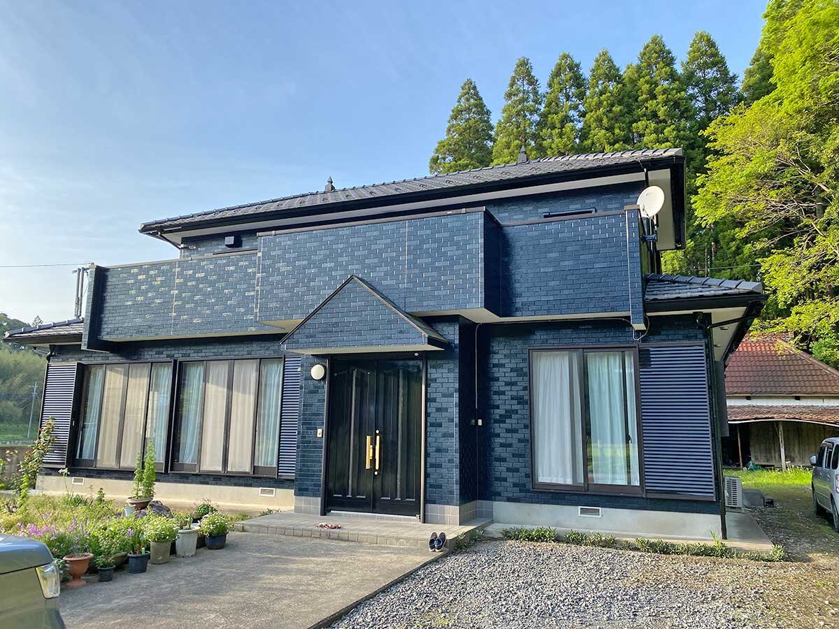 こうちゃんペイント　ホームページに載せている施工事例写真。施工事例写真をたくさん載せることで顧客に安心感を与える