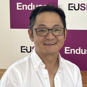 エンドユーザー　広報担当　荒川峰明氏