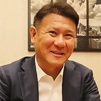 七色　小林勝庸社長