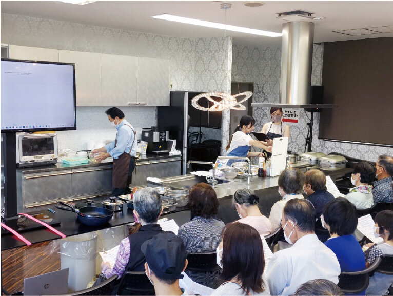 マキノ　クッキングショーが盛況