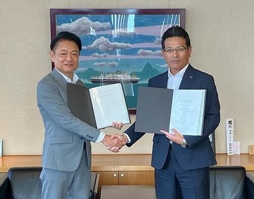 静岡ガスリビングの杉山昌義社長（右）とSweets Investmentの玉木潤一郎社長