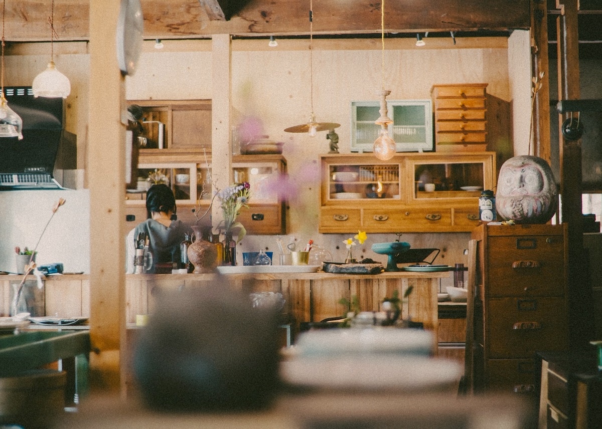 (写真：リユース店「山脈」の店内）