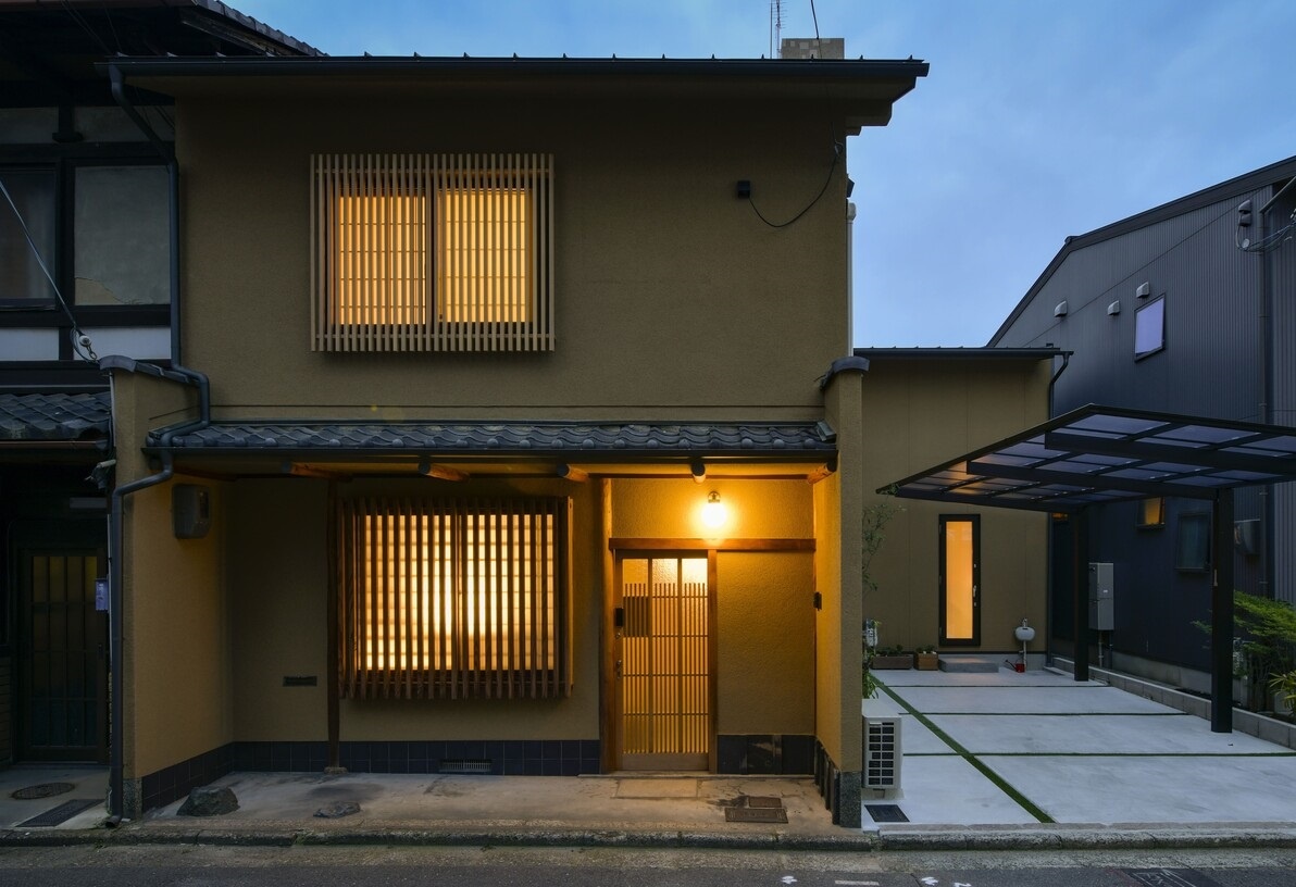 外観は塗り替えを行った程度で、元の姿を残すようにした