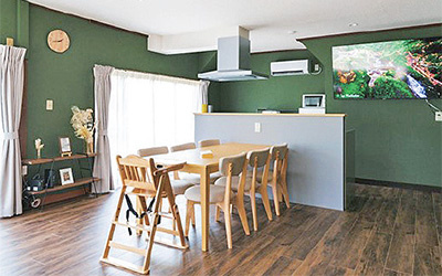 空き家をオーナー負担ゼロで改修、戸建て賃貸や民泊として運用